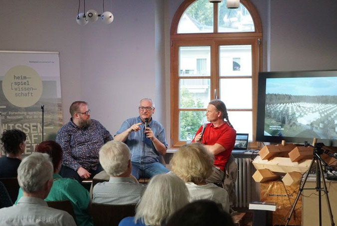 "Heimspiel Wissenschaft" - Andreas Haungs in conversation event with Tim Otto Roth